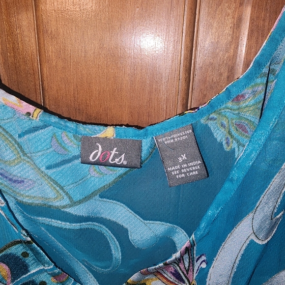 Plus Women's Top - Picture 2 of 3